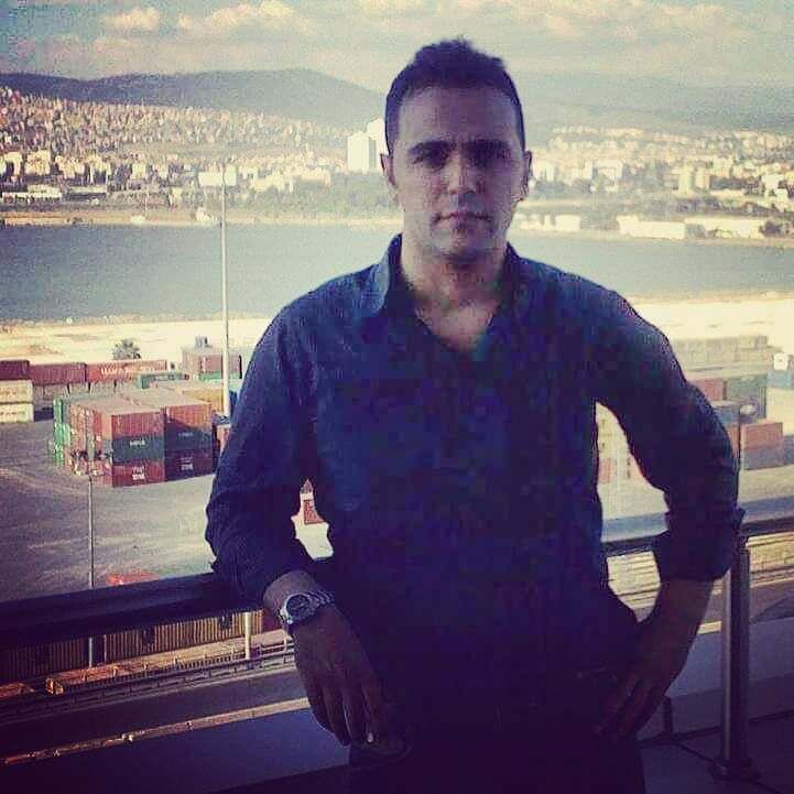  24698294  FERHAT, 32 ,    