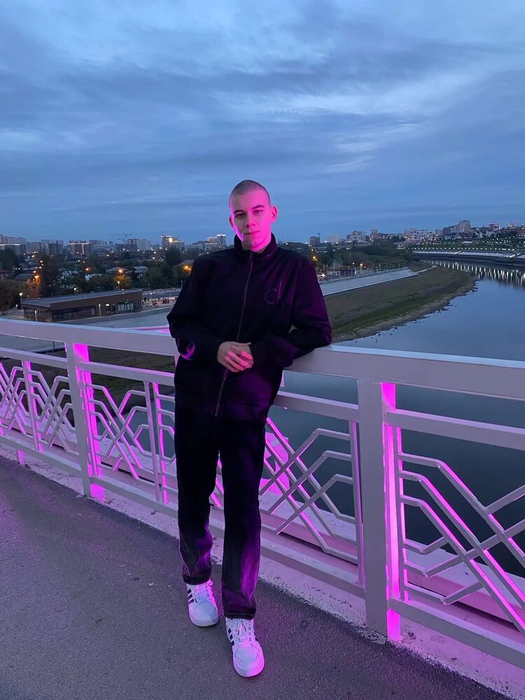  ,   , 24 ,   