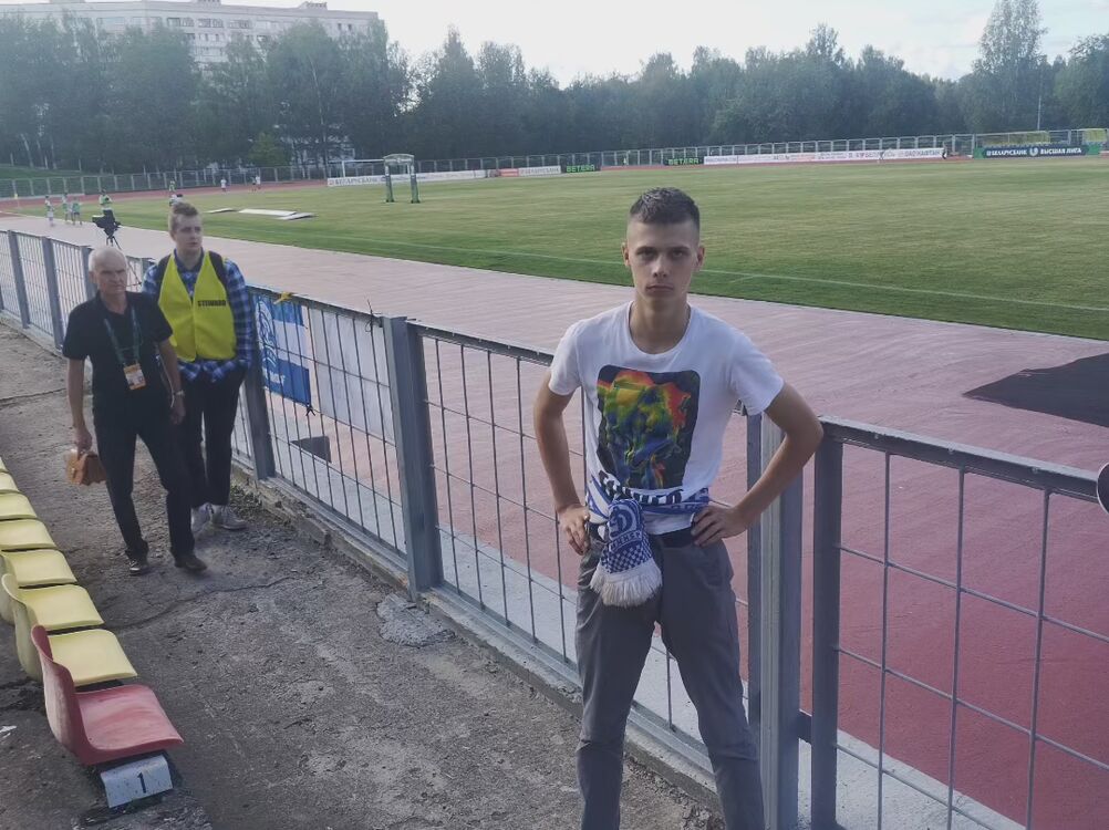  40097474  Pavel, 20 ,    