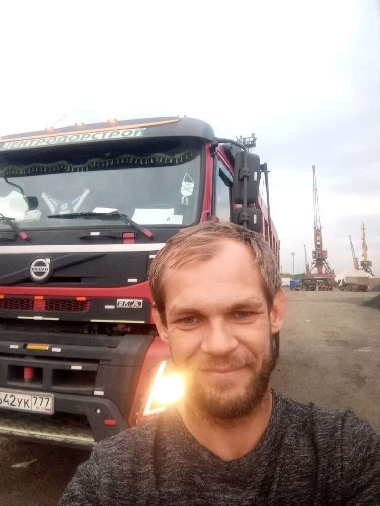  ,   Anton, 40 ,   ,   , c 