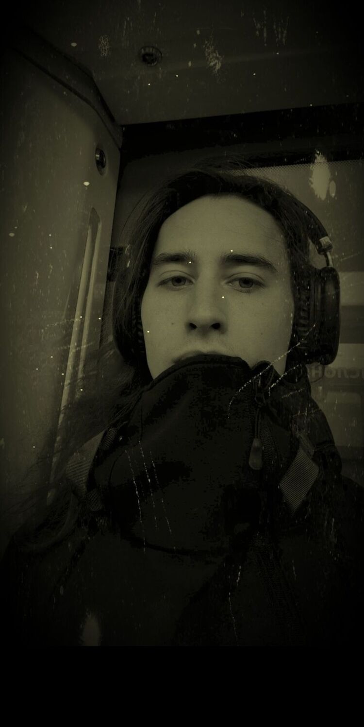  49945914  , 24 ,    