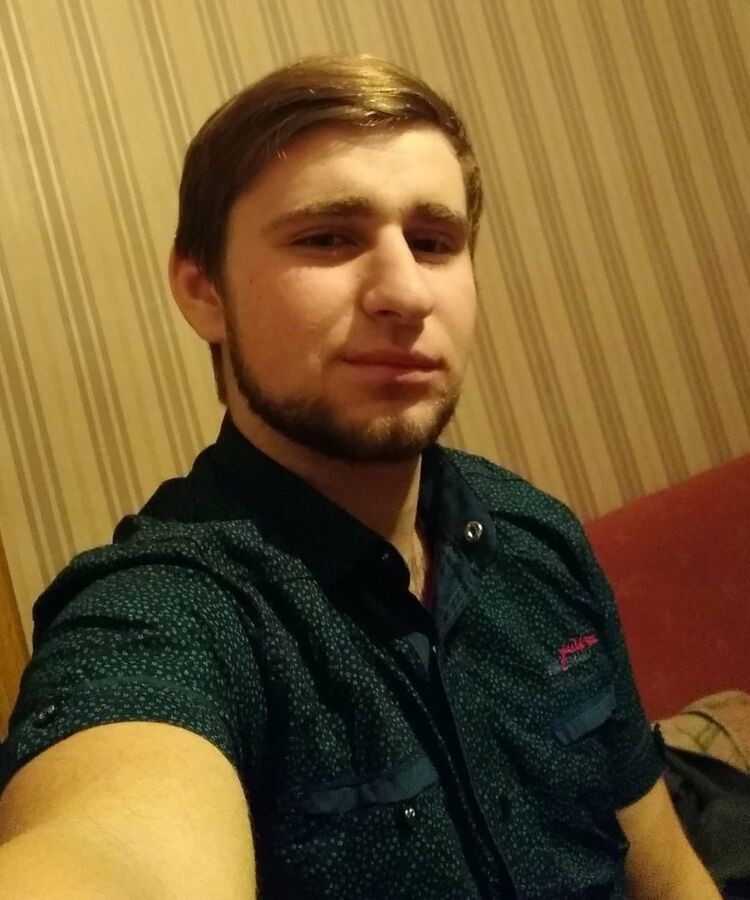  26269194  Alexander, 25 ,    