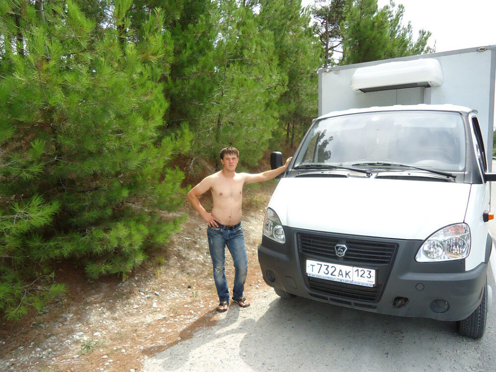  11789104  Oleg, 37 ,    