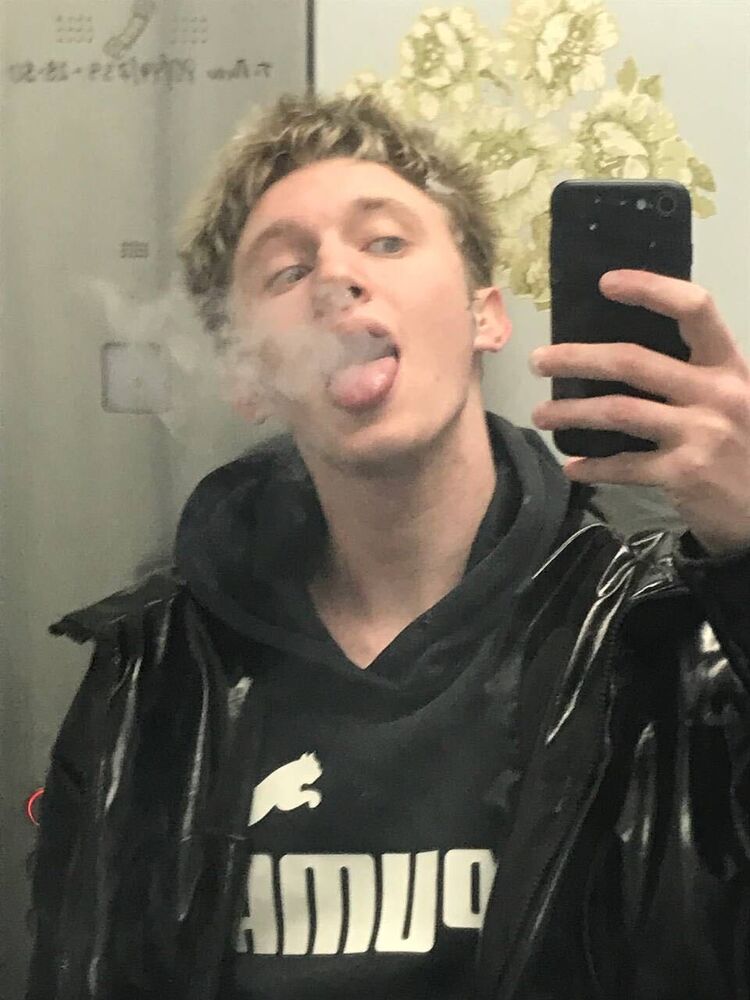  42246374  , 21 ,    