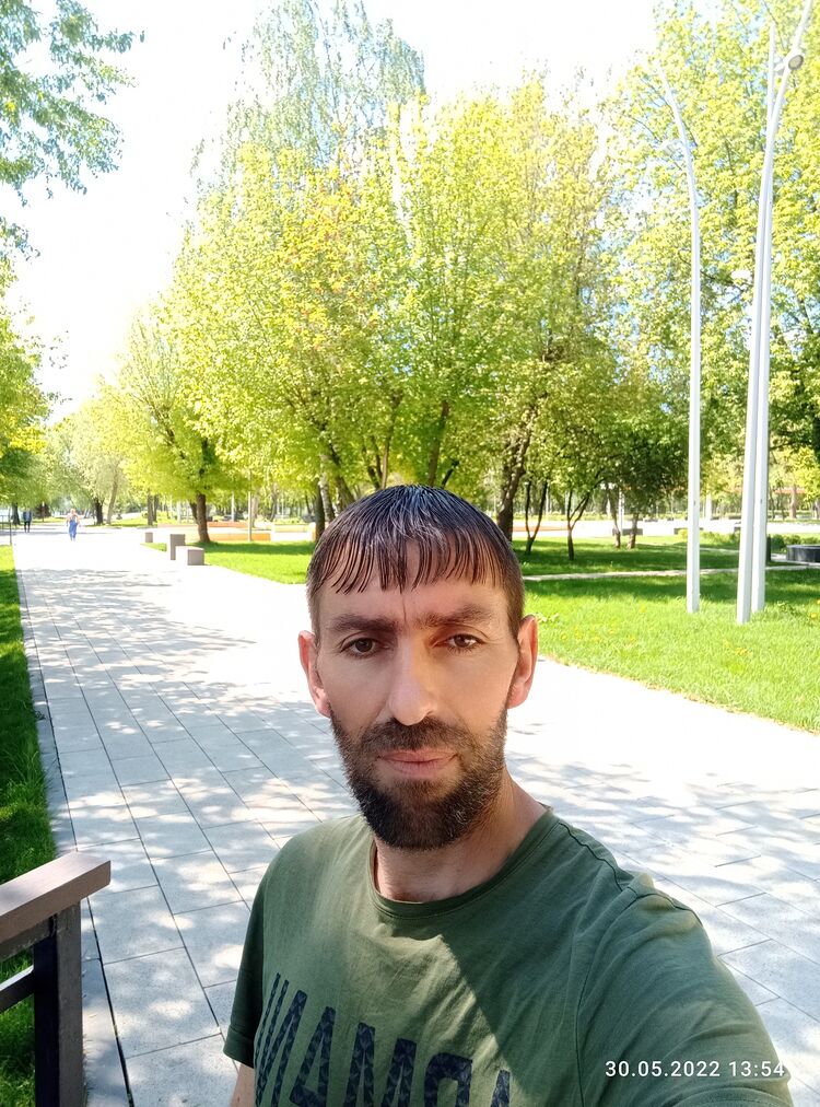  ,   Armen, 39 ,   ,   , c 