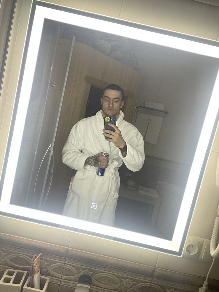  49940664  Oleg, 28 ,    