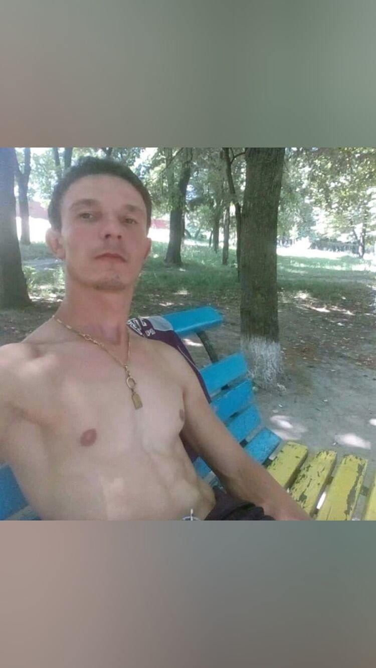  29347614  Sergiu, 33 ,    -