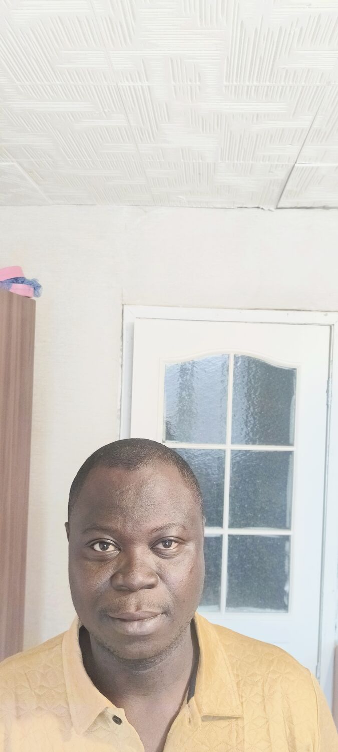  49369484  Cyrille, 25 ,    