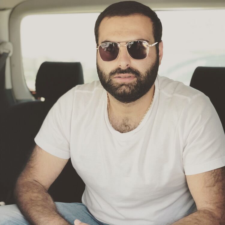  ,   Hayko, 31 ,   ,   , c 