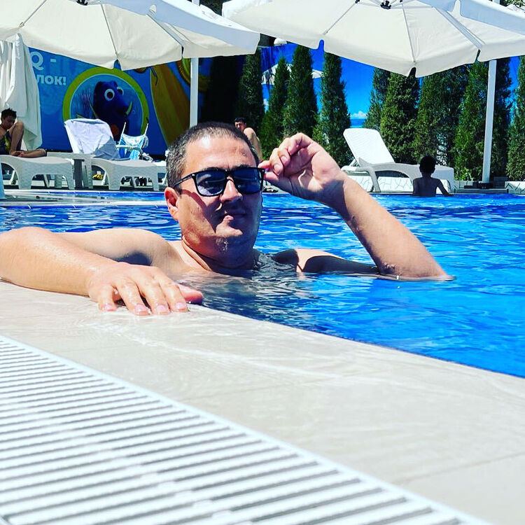  ,   Aziz, 40 ,   ,   