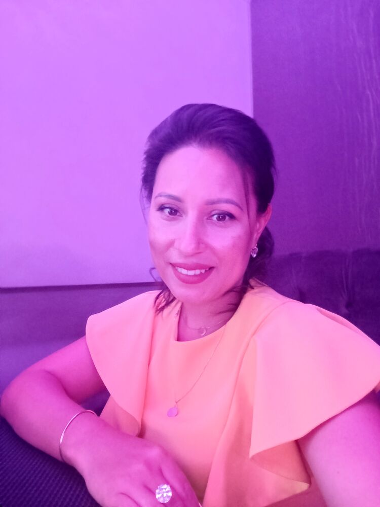  53213924  Nadejda, 37 ,    