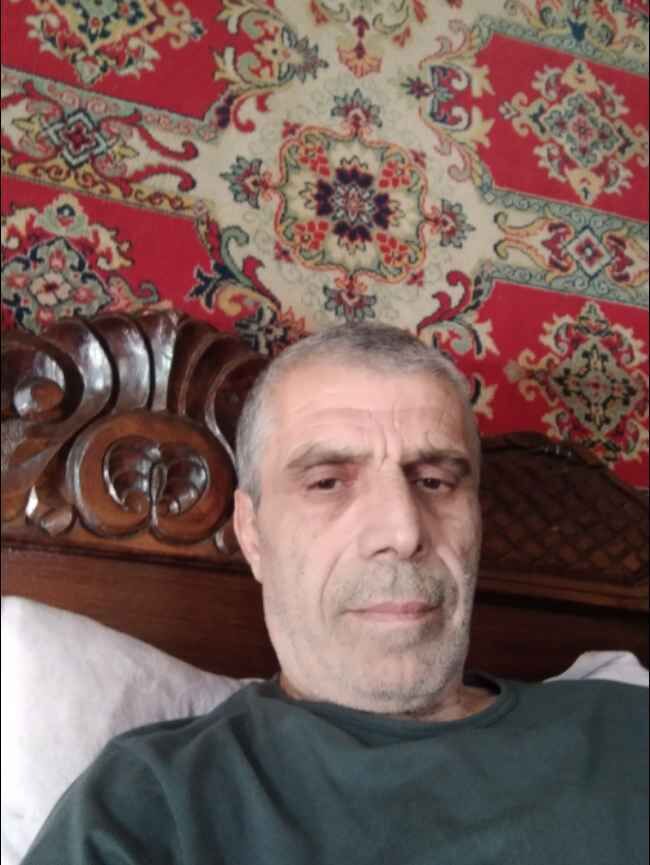  48159444  Elguja, 57 ,    