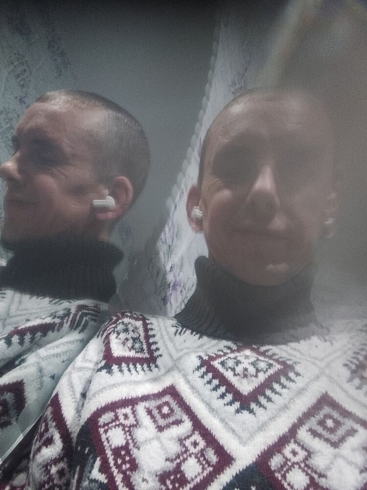  48626394  Aleksandr, 41 ,    