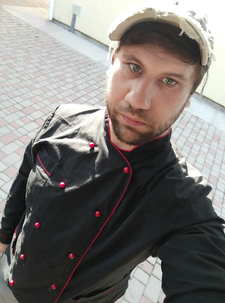  46946284  , 27 ,    