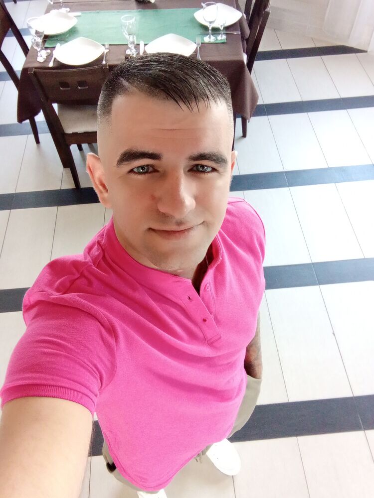  29938744  Artur, 35 ,    