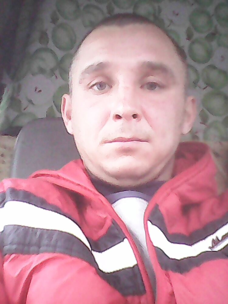  10804954  Dima, 44 ,    