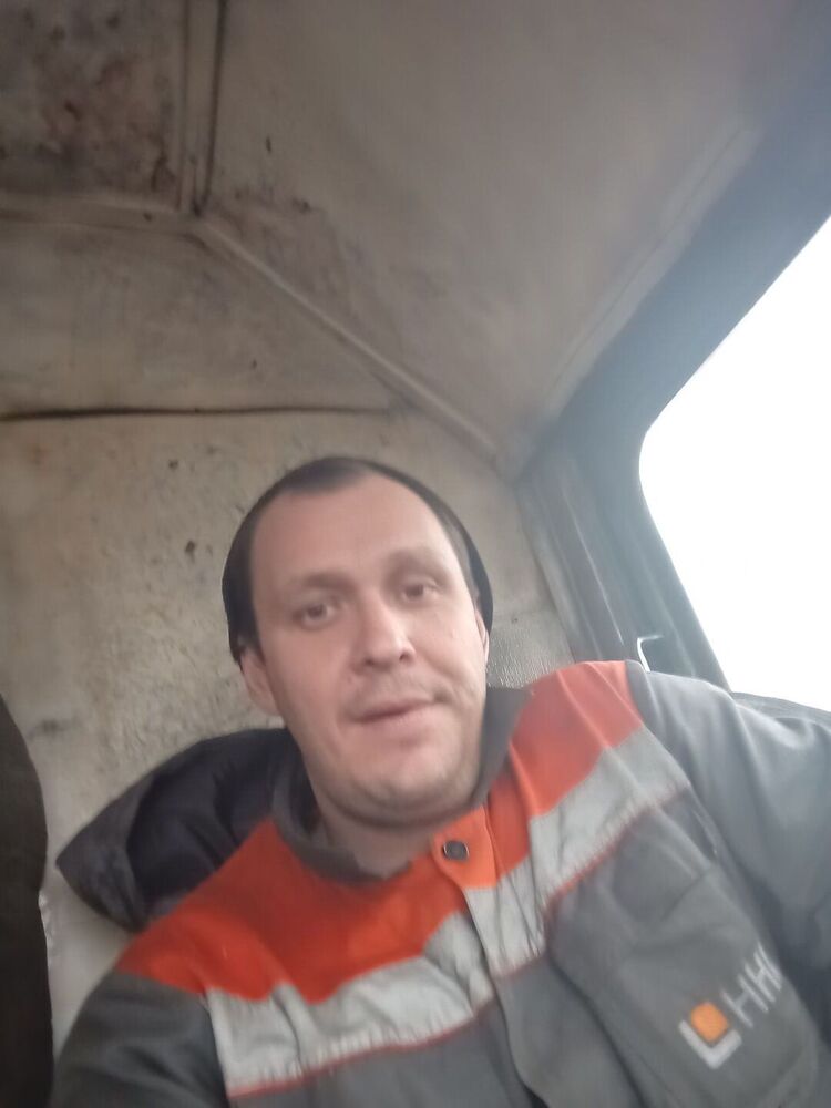  40607274  , 34 ,    