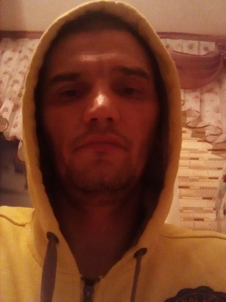  --,   , 37 ,  