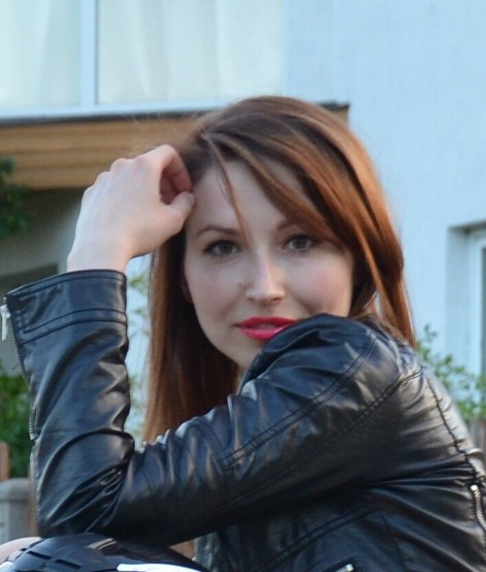 6496734  Victoria, 40 ,    