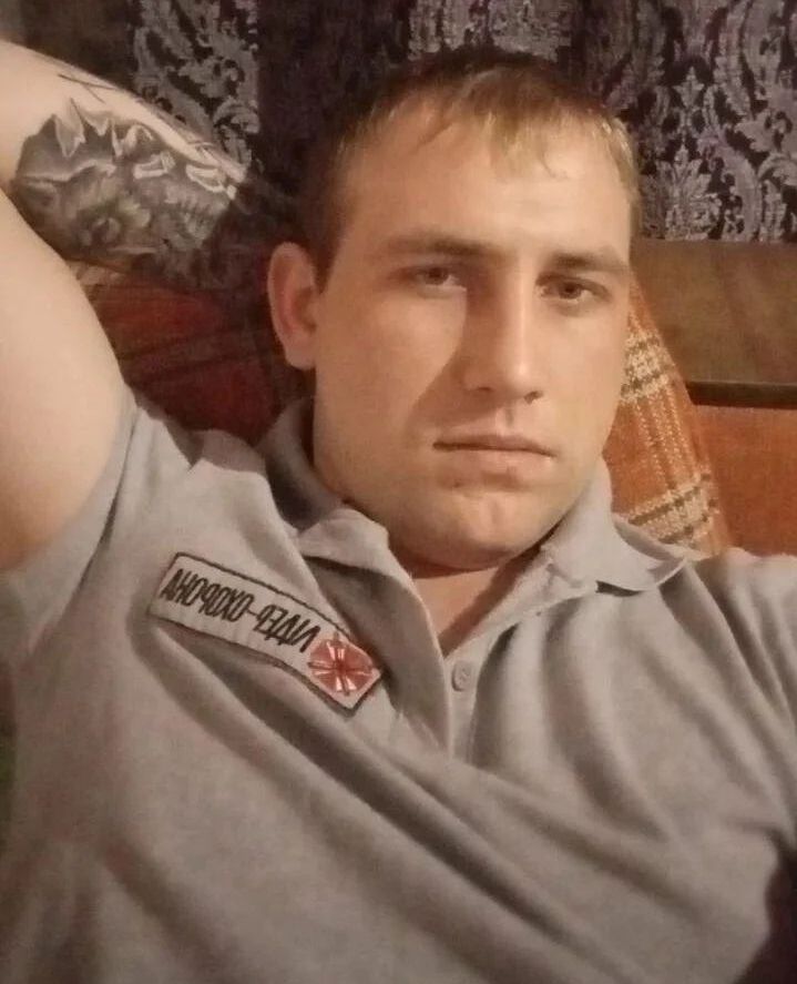  31752334  , 28 ,    
