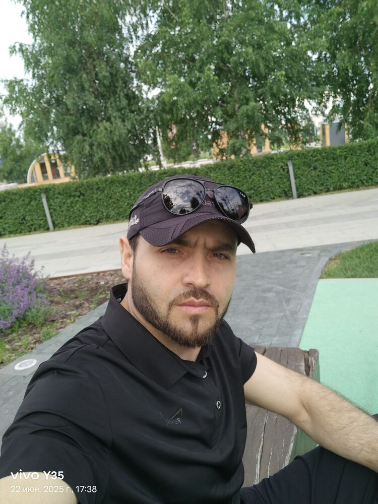  ,   Muhiddin, 36 ,  