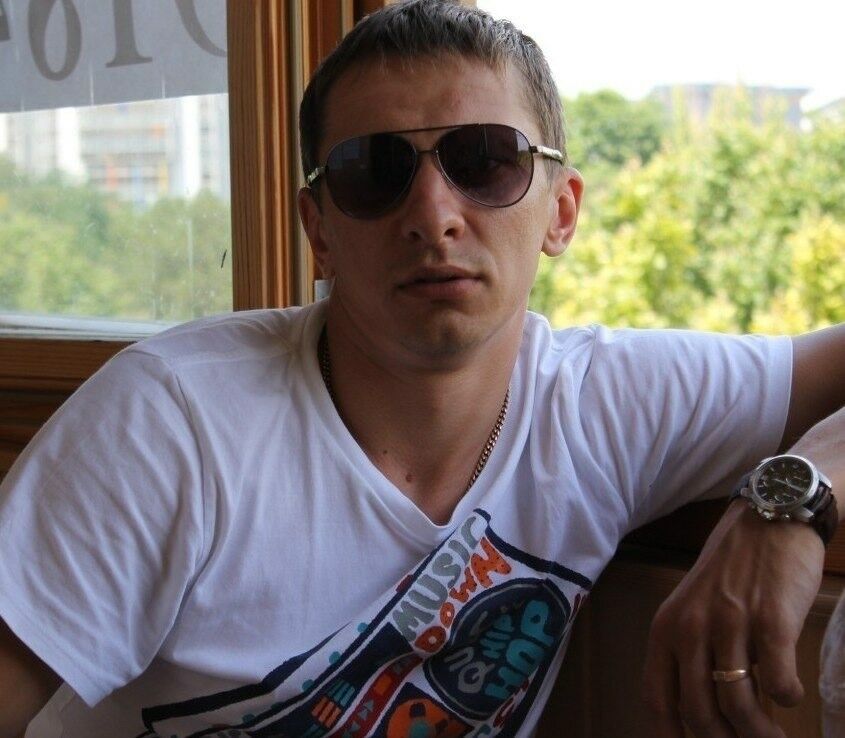  19438474  Dmitriy, 38 ,    --