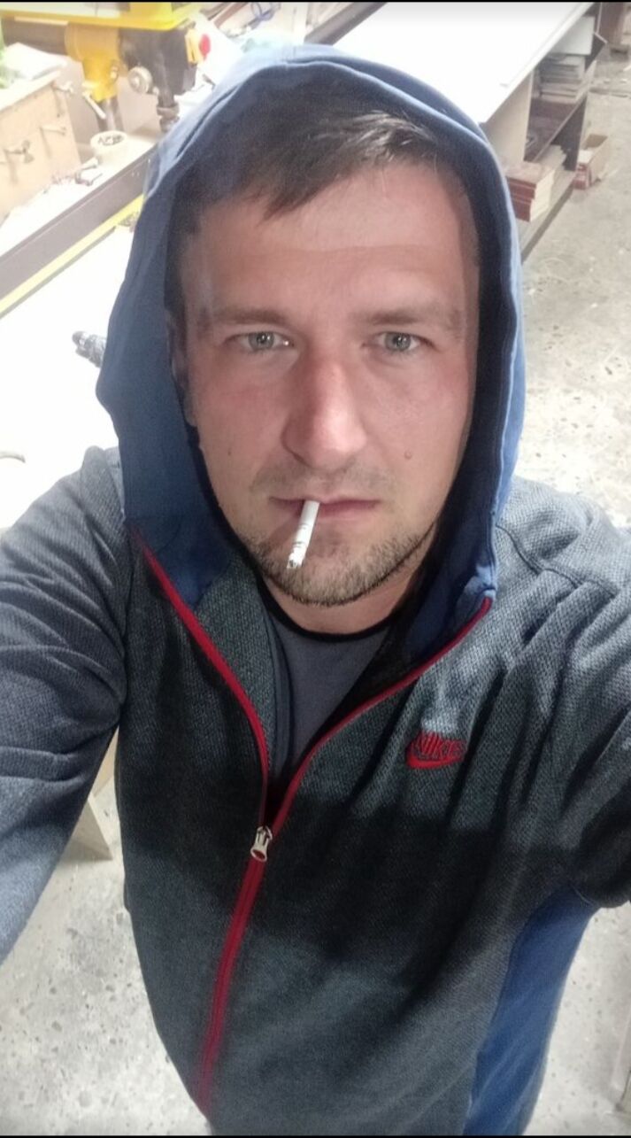  37893304  , 33 ,    