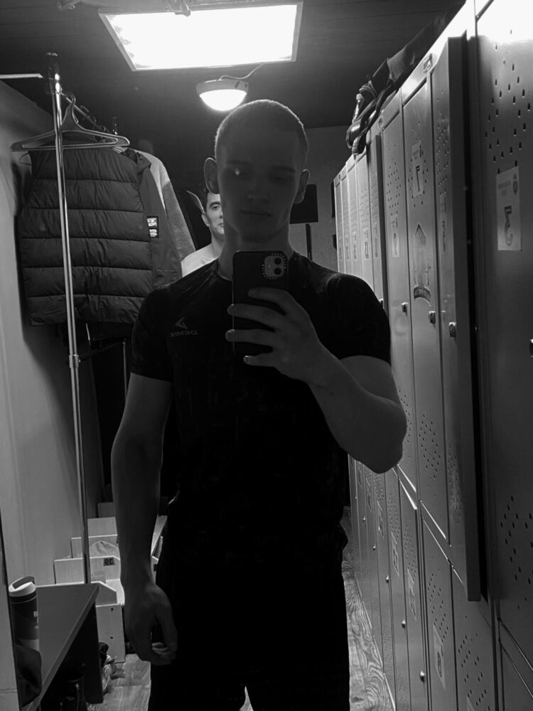  41877844  , 21 ,    -