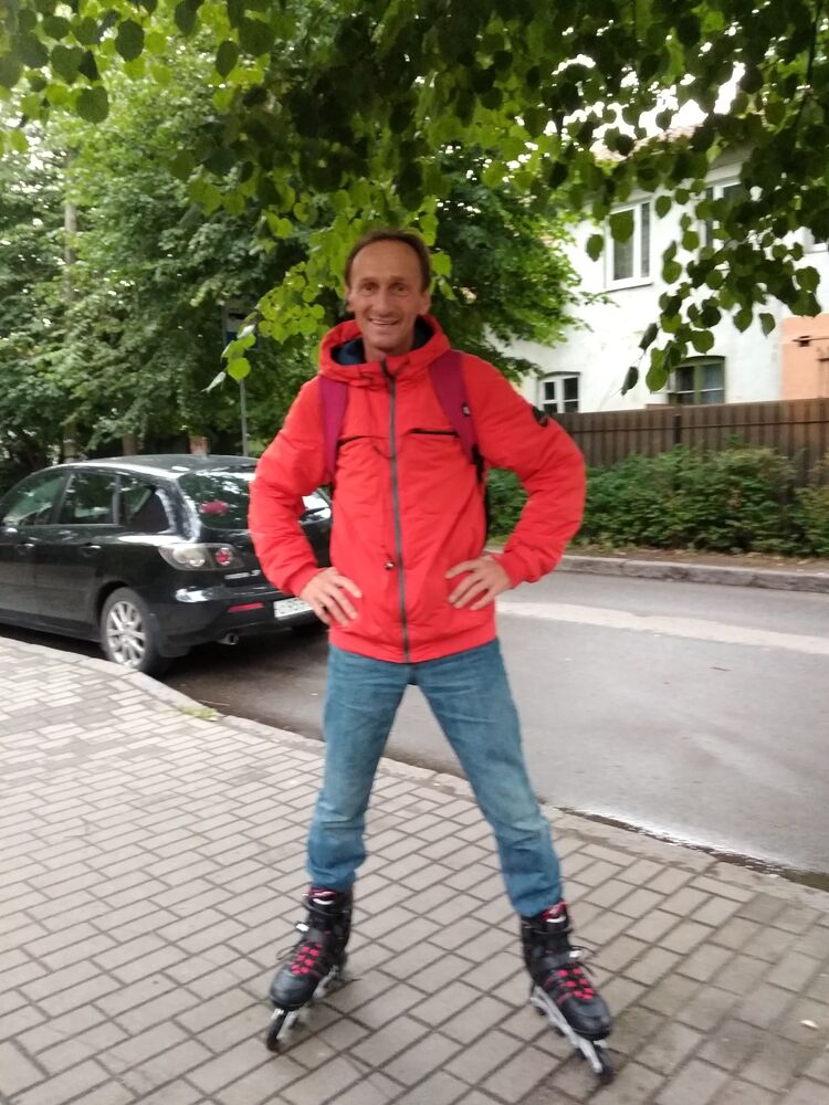  52147594  Vladimir, 42 ,    