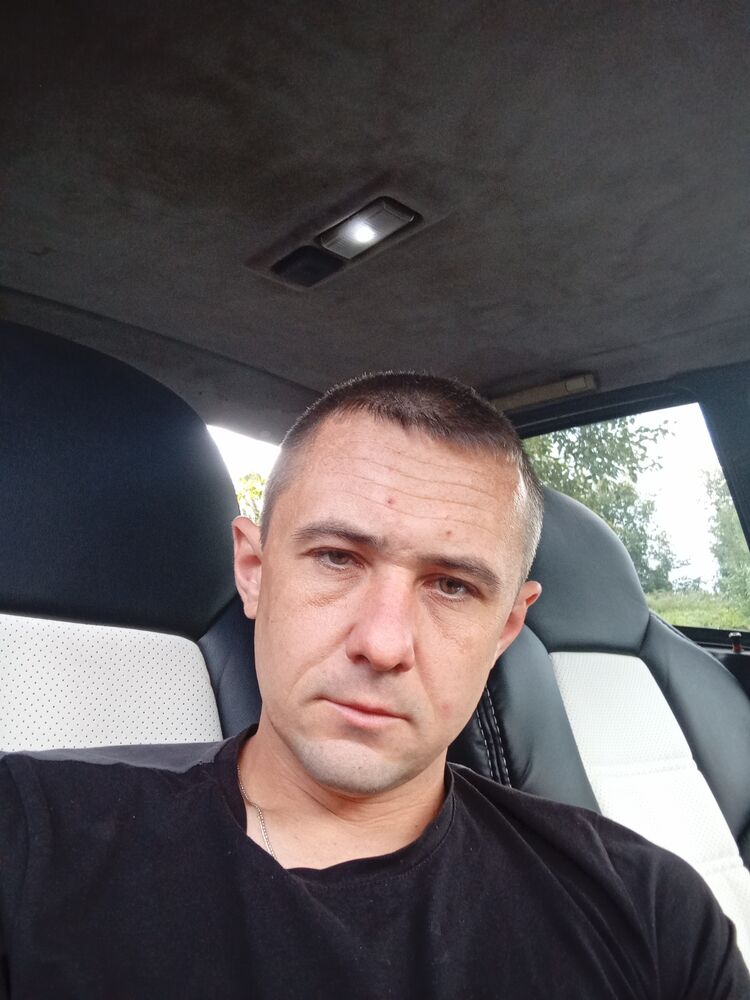  37628364  , 31 ,    -