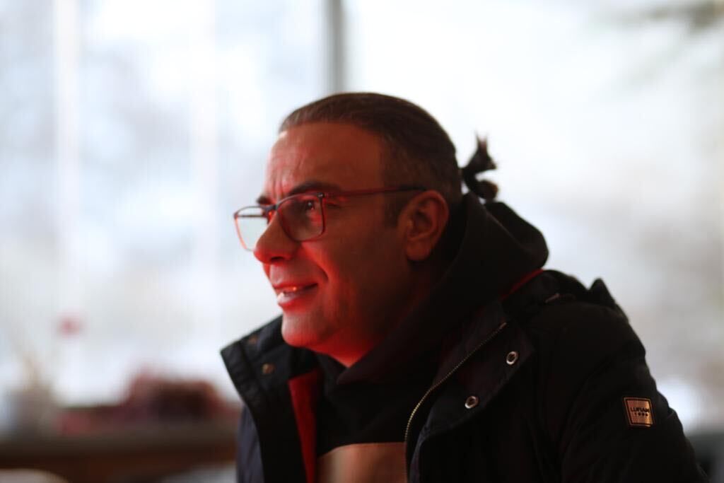  ,   Erdal, 42 ,   ,   , c 