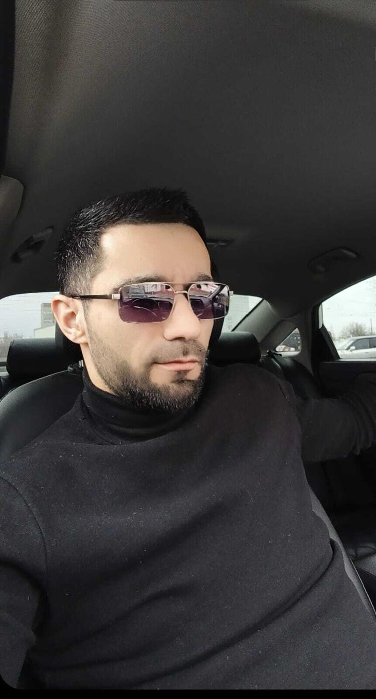  -,   Amir, 36 ,   ,   