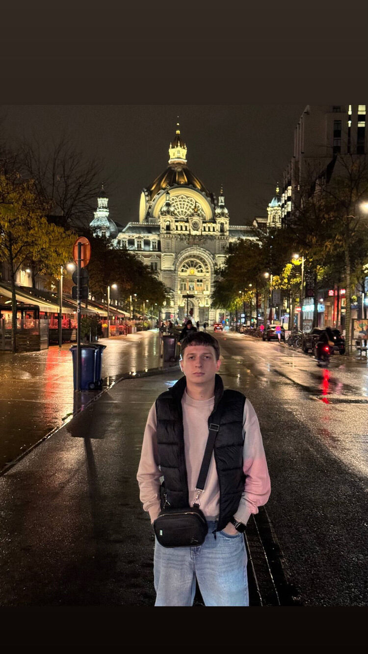 ���������� ���������, ���� ����� Maks, 21 ���, ������������ ��� ������, ����� � ���������