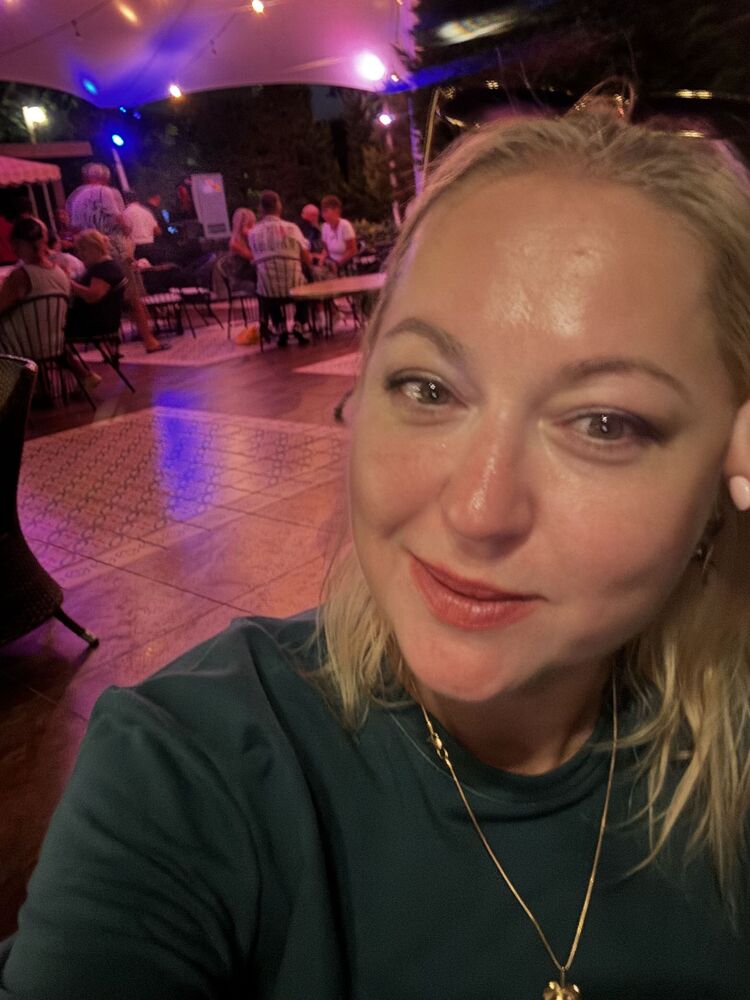  54361784  Olya, 44 ,    