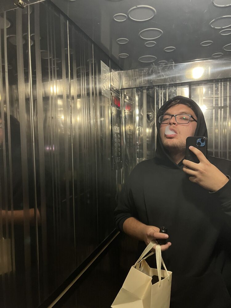  29896514  Vasya, 23 ,    