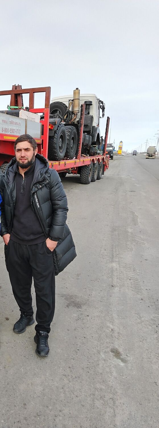 43865744  Serj, 34 ,    