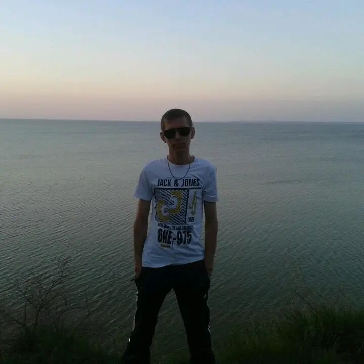  37233564  , 36 ,    