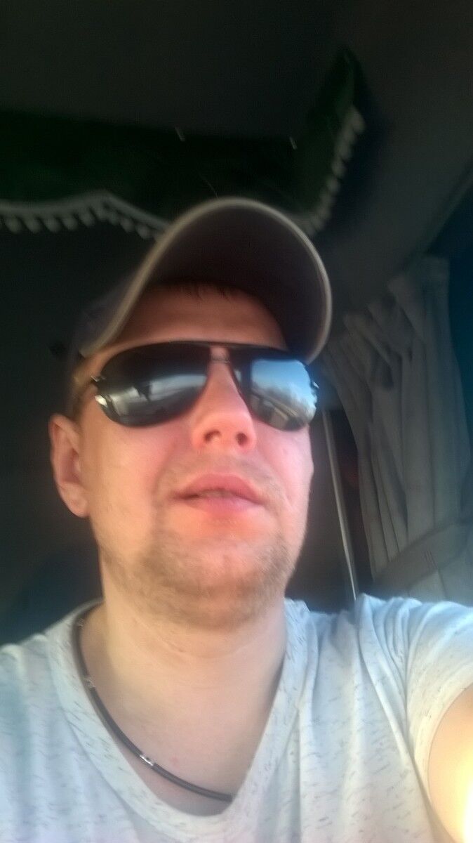  9234454  Dimon, 44 ,    