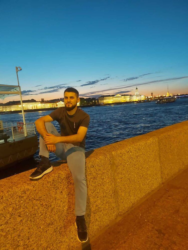  -,   Alik, 26 ,   ,   