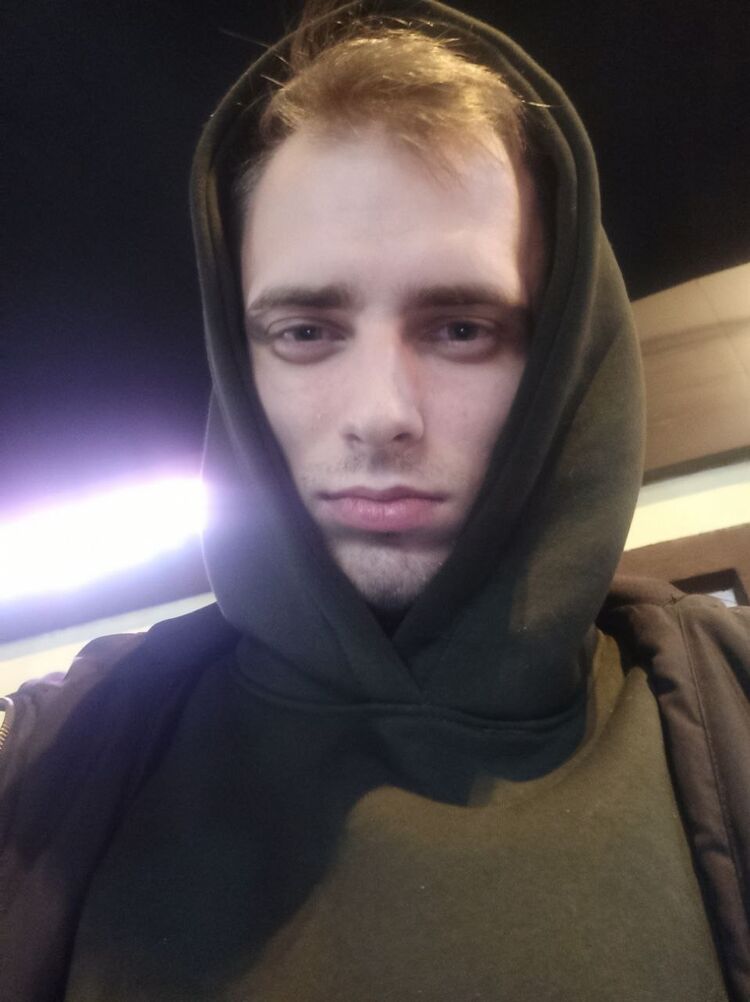  49877194  , 27 ,    