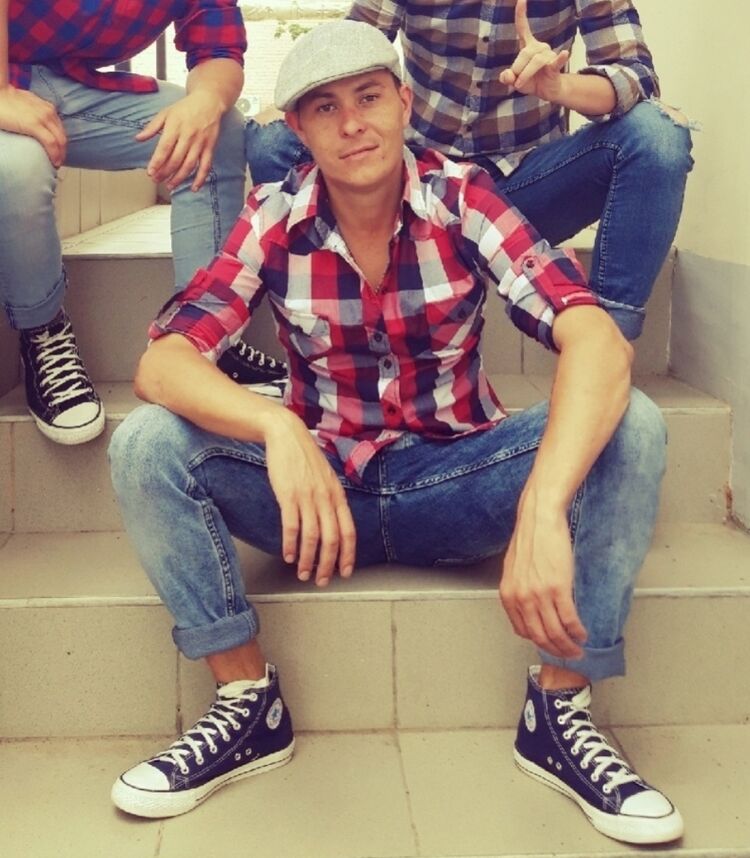  52460764  , 37 ,    