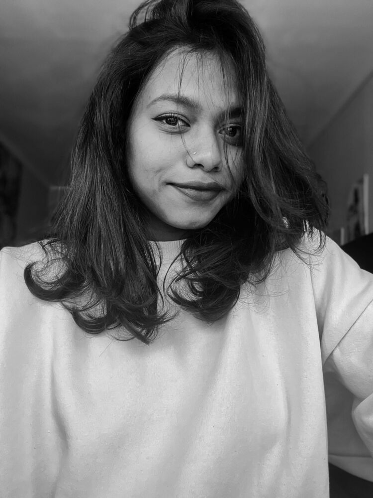  ,   Abinaya, 28 ,   ,   