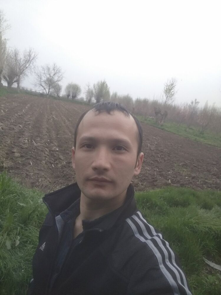  16766424  Abdulqosim, 33 ,    