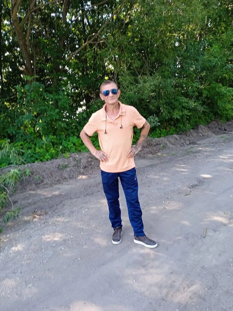  41438704  , 52 ,    