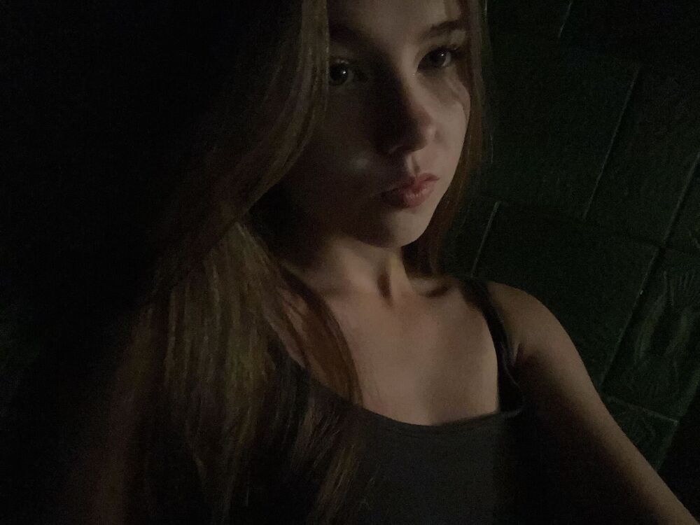  ,   Maryna, 20 ,   ,   