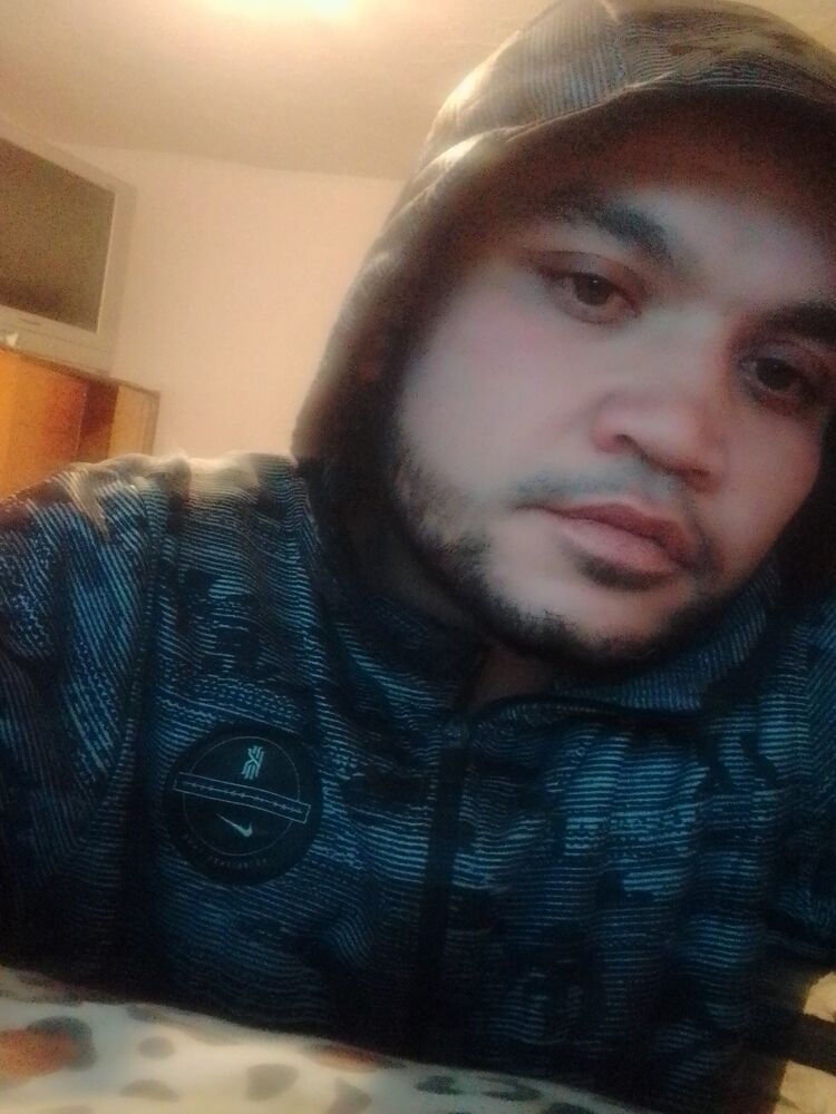  40578604  Aleks, 34 ,    