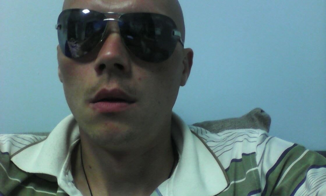  12118554  Aleksandr, 36 ,    