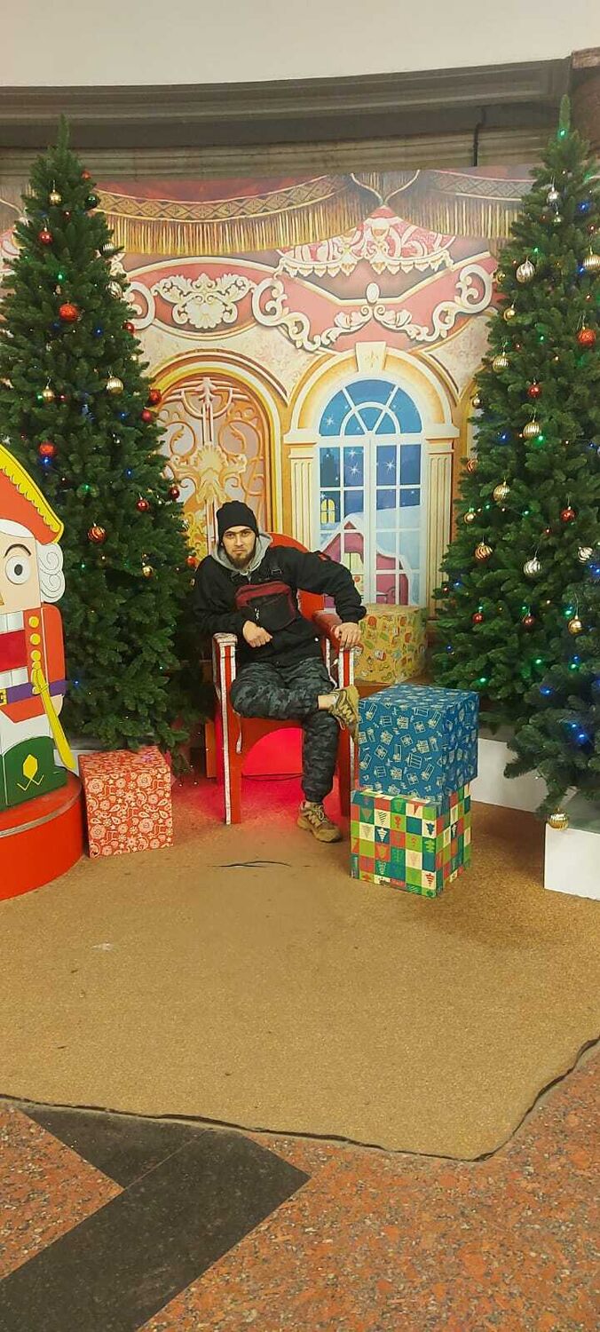 ,   Artem, 29 ,   ,   