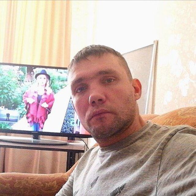  26639804  Sergey, 39 ,    