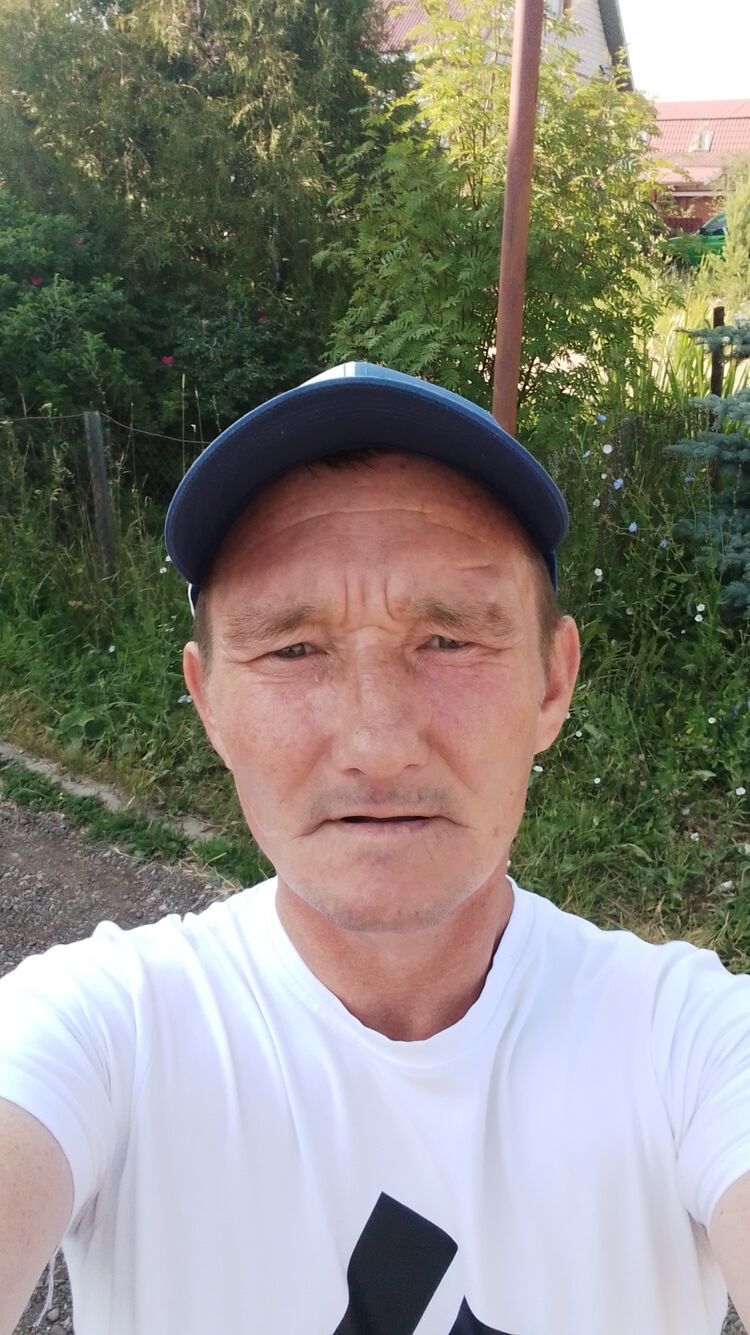 ,   Andrey, 44 ,   c 